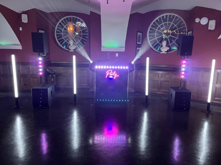 dj lloyd brackens set up at markree castle